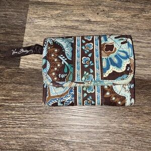 Vera Bradley quilted wallet BLUE BROWN PAISLEY